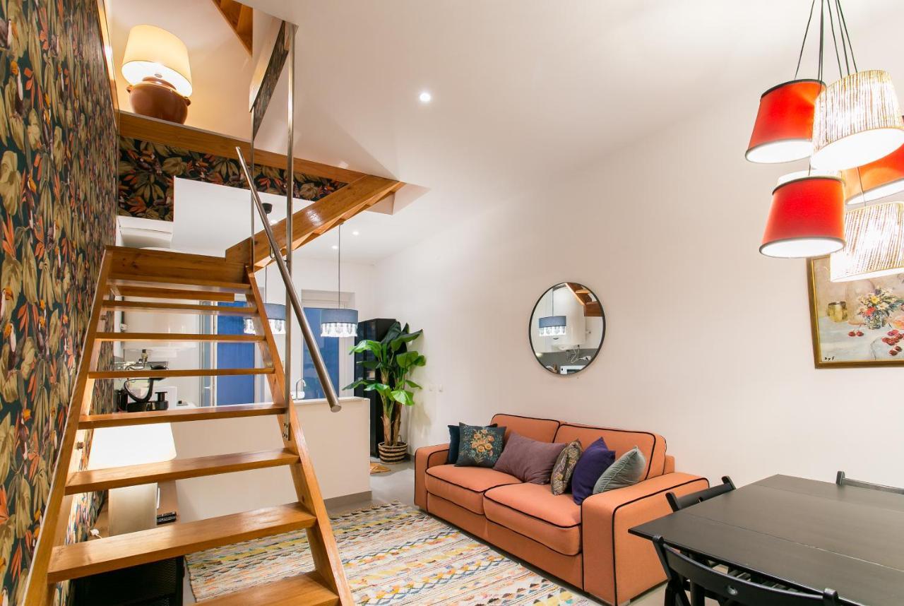 Appartement Beautiful House With Patio In Heart!